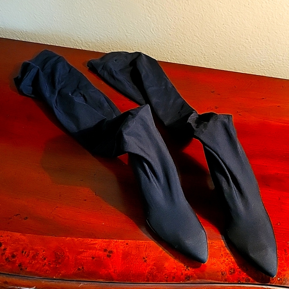 Italian Boots w/ black runner 18"